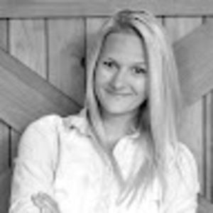 Meet your Posher, Jena